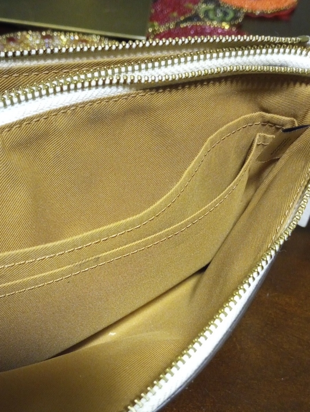 Coach Double Zipper Wristlet F16109 - Picture 13 of 16